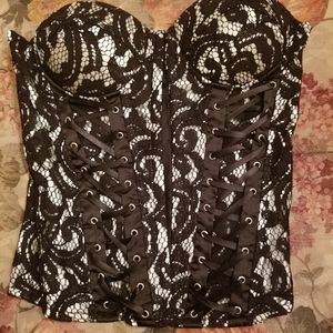 Lace bustier with hook & eye closure NWOT